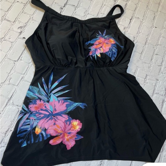 Avenue sz 20 Tankini Floral Black Swimtop - Picture 2 of 7